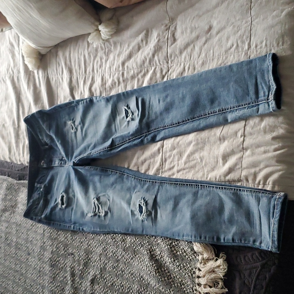Distressed Jeggings